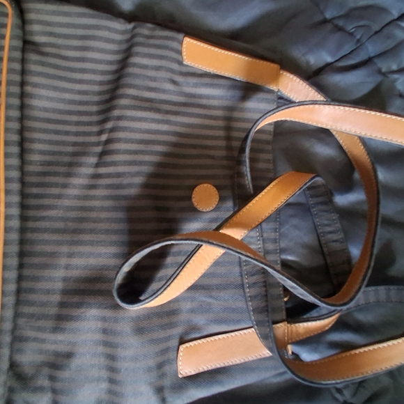 Elegant Striped Gray and Tan Shoulder Bag - Picture 1 of 15